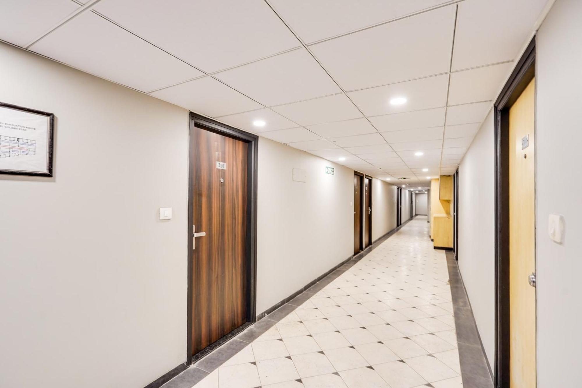 Отель Palette Country Club Сурат Экстерьер фото