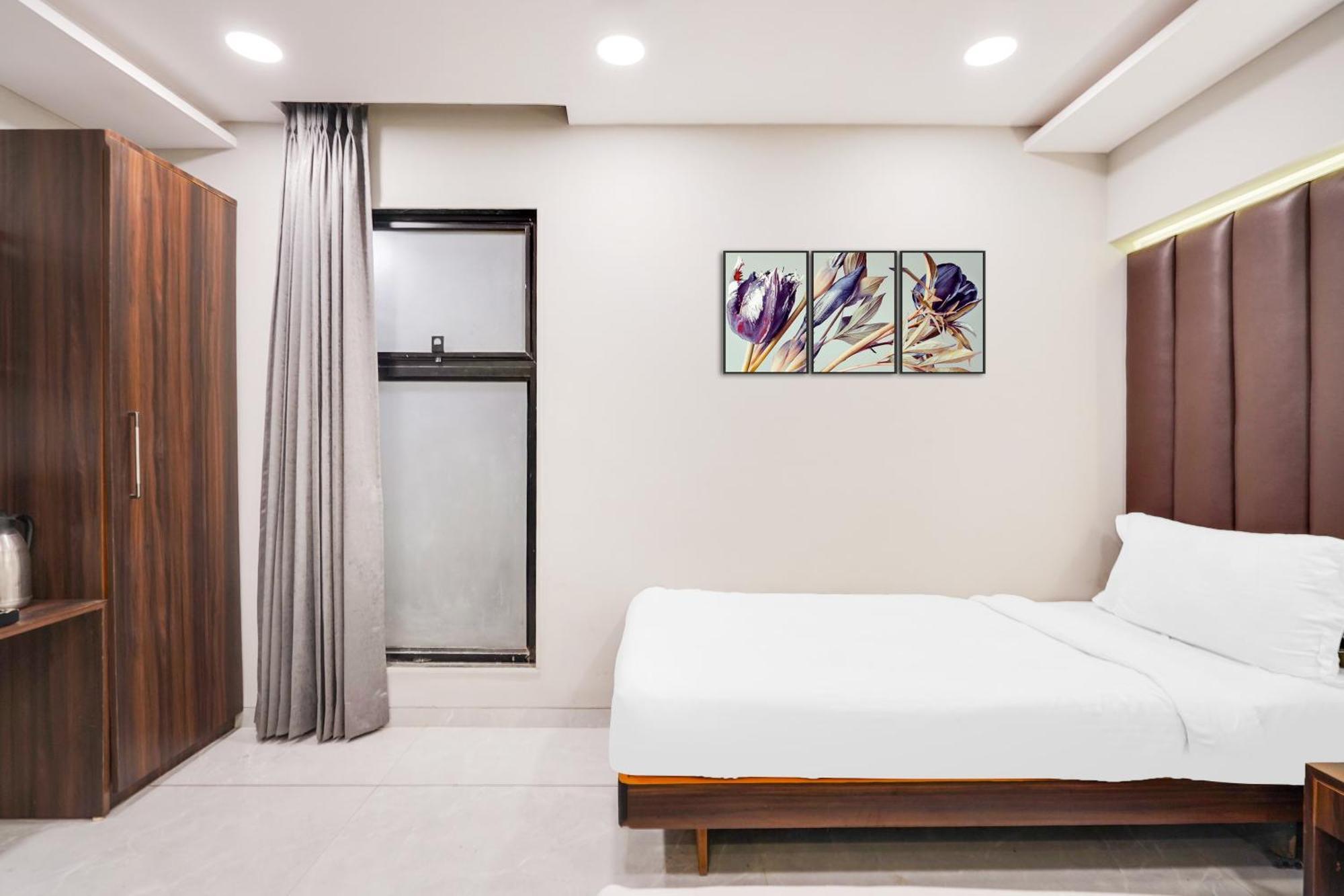 Отель Palette Country Club Сурат Экстерьер фото